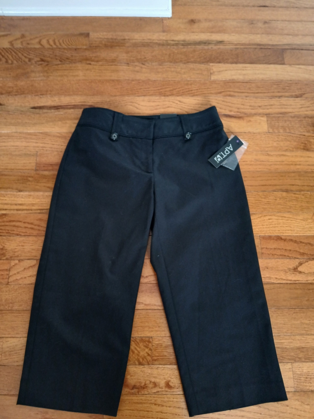 Apt. 9 Black Cropped Women's Jeans